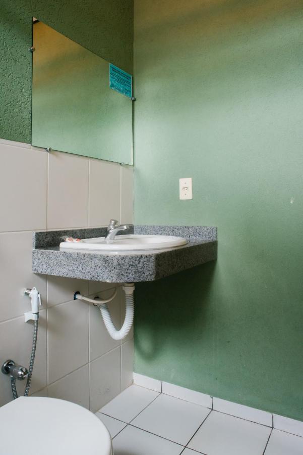 Oyo Cerrado Hotel, Campo Grande Campo Grande  Zewnętrze zdjęcie A wall-mounted sink