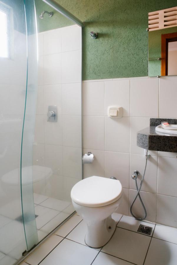 Oyo Cerrado Hotel, Campo Grande Campo Grande  Zewnętrze zdjęcie Bathroom with shower cubicle